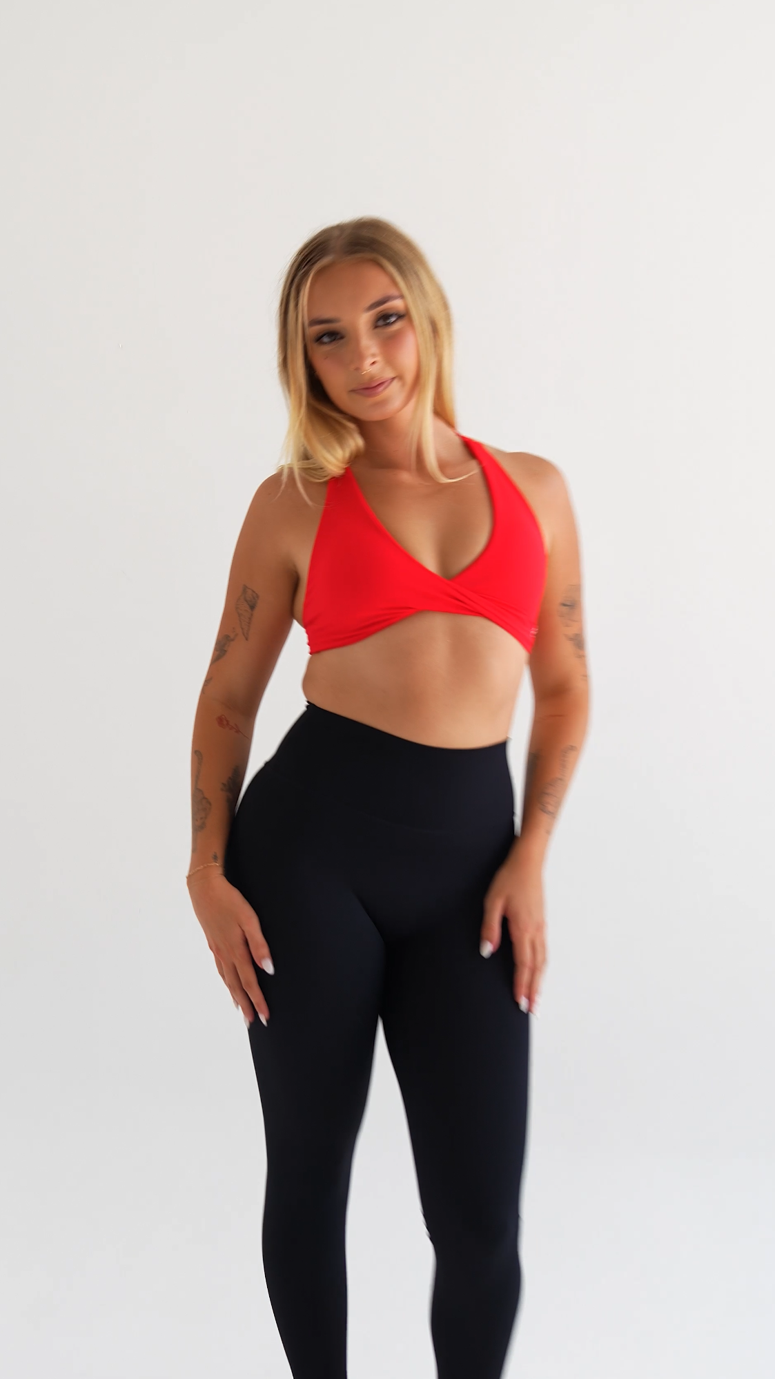 Vital Twist Bra - Cherry Red