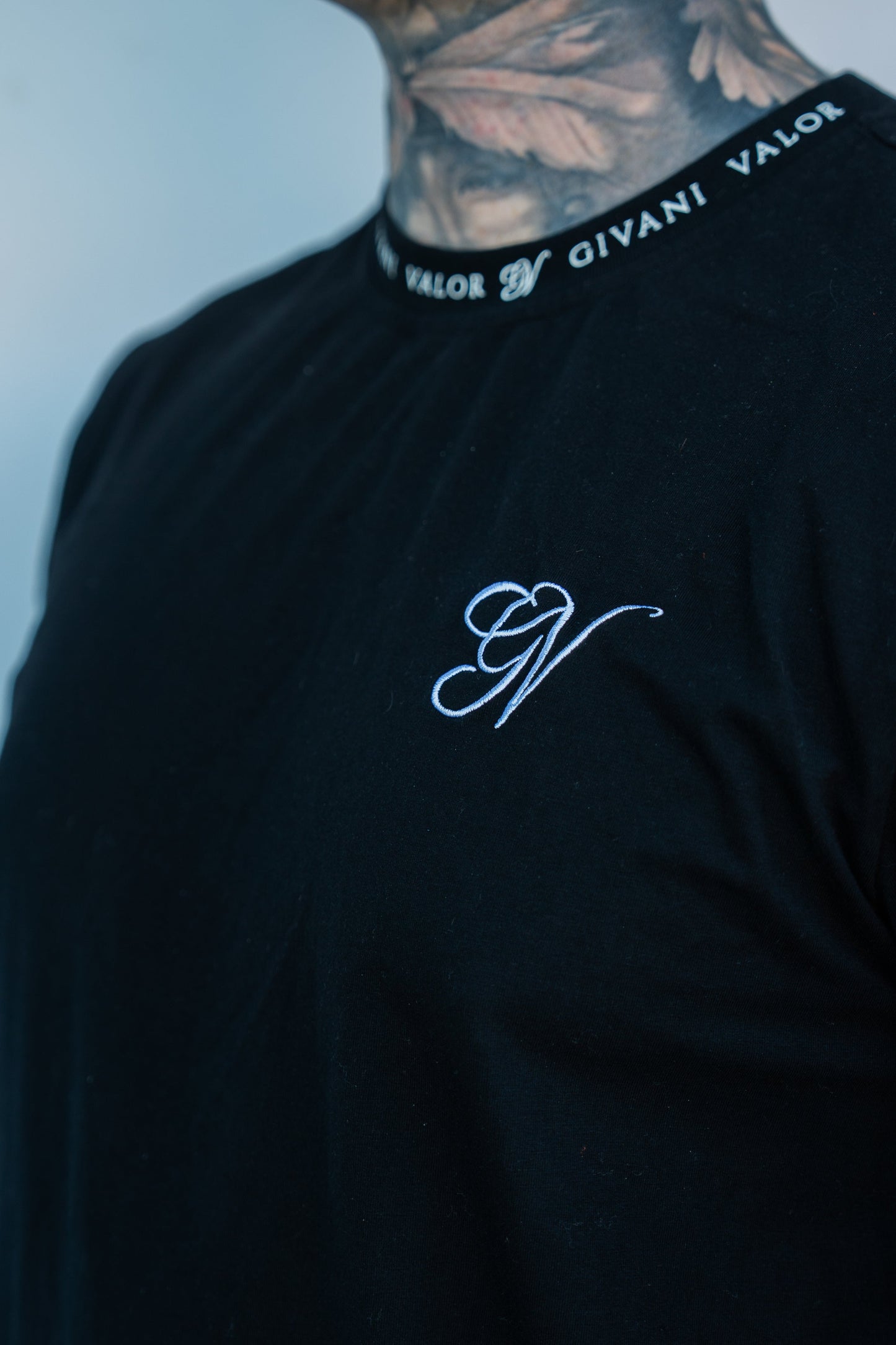 GV collar logo - Black/White