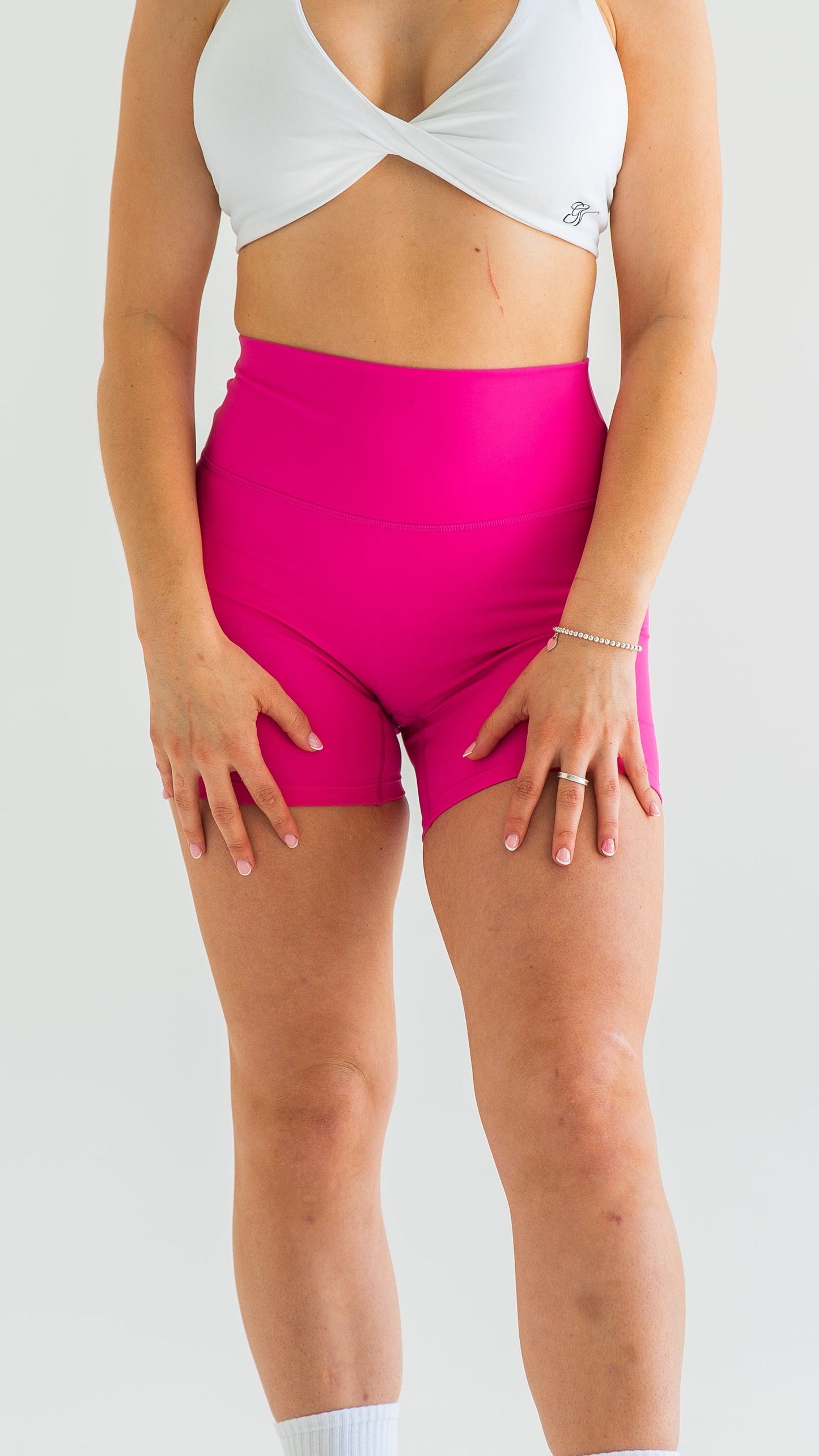 Essential Shorts - Dragon Fruit